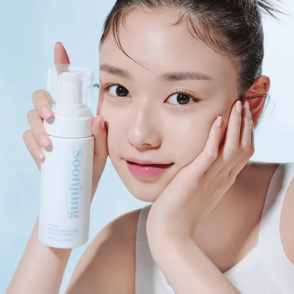 ETUDE Soon Jung P.H. 6.5 Whip Cleanser (150ml)