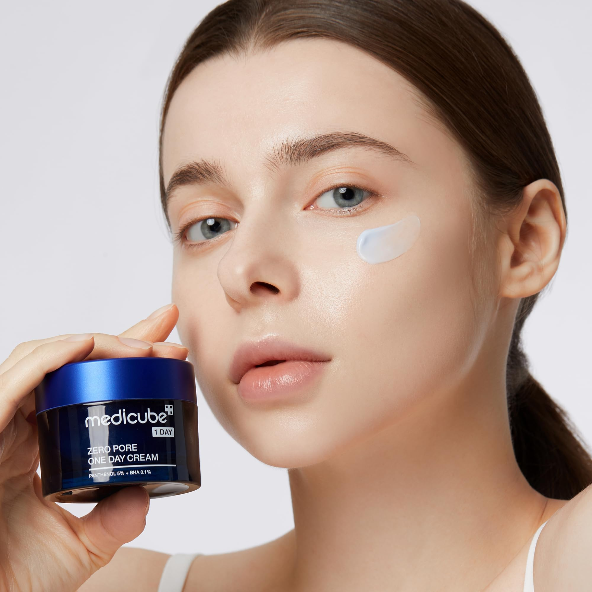 MEDICUBE Zero Pore One-day Cream (50ml)